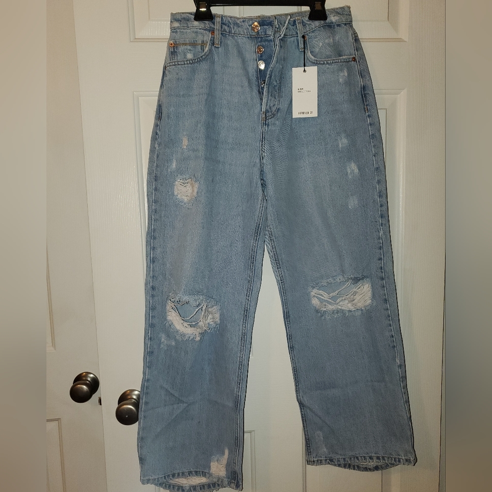NWT F21 boyfriend jeans Size 28
